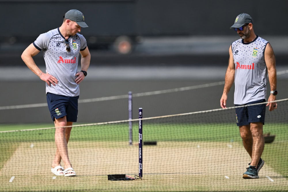 Vraag oor ‘baie wit’ T20-WB-groep: ‘Ek moet wenspan skep’ 